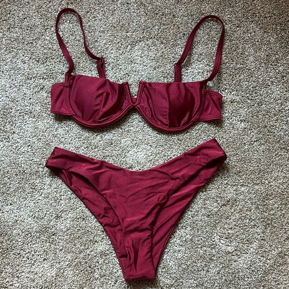 Bikini Clam Shell Set - Picture 1 of 6